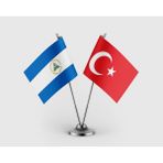 Punto Dizayn Nikaragua Bayrağı ve Türk Bayrağı Ikili Saten Masa Bayrağı Takımı