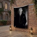 Punto Dizayn Siyah Takım Elbiseli Mustafa K. Atatürk Poster Bayrak Raşel Kumaş 100X150 cm ATA39
