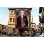 Punto Dizayn Takım Elbiseli Eli Cebinde Atatürk Poster Bayrak Premium Raşel Kumaş ATA29