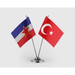 Punto Dizayn Yugoslavya Bayrağı ve Türkiye Bayrağı Ikili Saten Masa Bayrağı Takımı