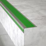 PVC L-Şekilli Merdiven Kenar Trim - Basamaklar/Rampalar/Eğimler için Esnek Plastik Koruyucu Şerit Merdiven Güvenliği Kaymaz Tasarım için Yeşil Köşe Koruyucu.