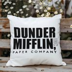 Qoeuyl Boutique Dunder Mifflin The Office Baskılı Elyaf Dolgulu Hediyelik Yastık - 39 x 39 cm - Beyaz