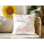 Qoeuyl Boutique My House My Rules Baskılı Elyaf Dolgulu Hediyelik Yastık - 28 x 28 cm - Pembe