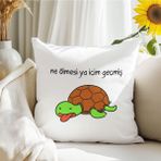 Qoeuyl Boutique Ne Ölmesi Ya Içim Geçmiş Baskılı Komik Eğlenceli Hediyelik Elyaf Dolgulu Saten Dekoratif Yastık - 28 x 28 cm - Beyaz