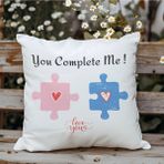 Qoeuyl Boutique You Complete Me Yapboz Eş Sevgili Baskılı Elyaf Dolgulu Hediyelik Yastık - 28 x 28 cm - Renkli