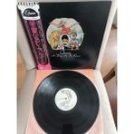 Queen - A Day At The Races - 1976 Japonya Basım - Nadir 33 Lük Lp Plak Albüm - Obi’li 2. El