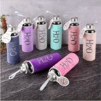 Qussine Peluş Kılıflı Cam Matara 600 ml Açık Yeşil