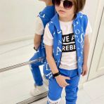 Quzucuk Kids Erkek Çocuk Harfler Baskılı Yelekli Takım