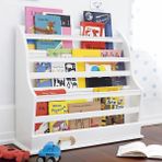Rabi Cemre Lake Montessori Kitaplık