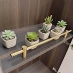 Raf Ray Çit, Antik Bronz 24" Saksı Bitkileri Raf Koruma Ray Seti - 8 mm Metal Dolap Galeri Çubukları, Ev Dekoru için Destek Mandallı Düşmeyi Önleyici Ön Devrilme Çiti