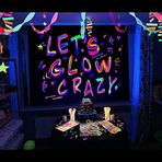 Ralxion Karanlıkta Parlayan Parti Malzemeleri Neon Parti Arka Planı Parlayan Parti Malzemeleri ve Süslemeleri Mutlu Yıllar Let's Glow Crazy Fon Siyah Işık Reaktif (Let's Glow Crazy, 2,0 x 1,5 m)