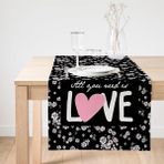 Realhomes Beyaz Çiçekler Love Desenli Dekoratif Süet Runner