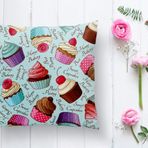 RealHomes K2340 Cupcake Desenli Dijital Kırlent Kılıfı