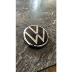 Restinal “vw Passat B8.5 2019-2023 Ön Panjur Arması Klipsli Piano Black Logo 5h0 853 601 D” - 1 adet