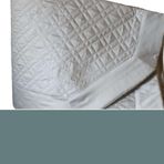 RICAMI FIORENTINI BALDI %100 Saten Pamuklu Saten Fırfırlı Kapitone Yatak Örtüsü Toskana El İşi (Çift Kişilik 260 x 260, Mineral Yeşili)