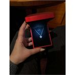 Ricco Jewellery LED Işıklı Kadife Kolye Kutusu • Kırmızı Özel Işıklı Kolye Kutusu • Ona Hediye - standart - Renkli