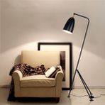 RİOLİGHT MODERN SİYAH METAL KÖŞE LAMBASI LAMBADER