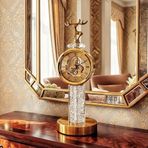 Ritz Geyik Figürlü Kristal Gövdeli Masa Saati Altın Bronz Tonlu Dekoratif Ofis ve Salon Saat Modeli