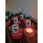 Rivel Candle Çilekli Huzur Aromaterapi Ve Kahve Keyfi -Türk Kahvesi Fincanı Ve Kokulu Çilek Mum Seti - Kırmızı