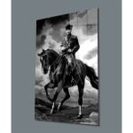 Rosyvien Mustafa Kemal Atatürk Portresi Cam Tablo, At Üzerinde Siyah ve Beyaz, Ev Ofis Okul Duvar Dekoru - 60 x 90