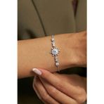 Roza Silver 925 Ayar Zirkon Taşlı Rodyum Yonca Detaylı Kar Tanesi Gümüş Bileklik