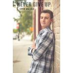 Sakin Dükkan Never Give Up Poster
