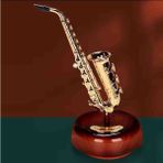 Saksafon Tasarımlı Kurmalı Müzik Kutusu Hareketli Dönen Mekanizmalı, Nostaljik Dekoratif Şık, Zarif, Konsept Hediyelik Özel Tasarımmasaüstü Süs Biblo Dekor