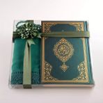 Şal + Tesbih + Kuran Hediye Seti (Orta Boy, Standart Cilt, Yeşil) - 16x24 cm