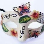 Samur Kırmızı Renk Kelebek ve Çiçek İşlemeli 10x18 cm Venedik Maskesi
