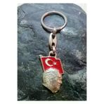 SANAT TACİRİ Atatürk Anahtarlık Atatürk Ve Bayrak Temalı Metal Anahtarlık 773060751