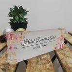 SANATBLOĞU Ofis Masası İsim Plakası Dekoru Şeffaf Kristal Cam Özel İsim Plakaları - (20 x 6) 035 CLK-1202