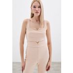 Sateen Yaka Gold Aksesuarlı Bluz - Bej