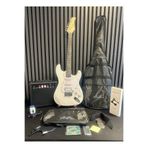 Sazhane Beyaz Hss Elektro Gitar Seti Full ( Gitar,amfi,stand,askı,kapo,yedek Tel,tuner,kablo,askı,kılıf