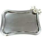 Sedosh Home Vision Paslanmaz Çelik Papatya Kabartmalı Dekoratif Gümüş Metal Dikdörtgen Sunum Tepsisi – 23x16,5 cm | Takı, Çikolata, Kahve Sunum Tepsisi - 23x16.5 cm
