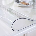 Şeffaf PVC Masa Örtüsü Koruyucu Su Geçirmez Yağa Dayanıklı Kaymaz Çizilmeye Dayanıklı Temizlemesi Kolay Çevre Dostu 1mm Kalın 70x270cm