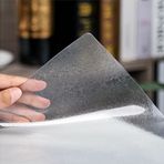 Şeffaf Saten Masa Örtüsü 1 mm Yumuşak Cam Masa Filmi Ofis Paspasları ve Sandalye Paspasları için İdeal Boyut 90 x 180 cm / 35 x 71 inç Dayanıklı Su Geçirmez Temizlemesi Kolay