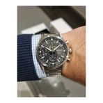 Seiko - Siyah Kadran Takvimli Çelik kordon,safir cam 10 ATM Su Geçirmez Erkek Kol Saati