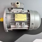 SEİPEE JM 90S4B5 MARKA ELEKTRİK MOTORU motorun gücü yaklaşık 1.1 kW (1.100 W) yaklaşık 1.5 HP