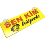 Sen Kim Köpek Yazılı Sarı Dekor Plaka Vantuzlu Cam Süsü 22X7.5CM - Belirtilmemiş
