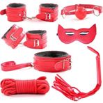 Sens Fetiş Başlangıç 7 Parça BDSM Seti - Kırmızı, Deri & Peluş Malzeme, (El Kelepçesi, Ayak Kelepçesi, Tasma, Maske, Kırbaç, Ağız Topu ve Bağlama İpi) Yüksek Kalite, Güvenli ve Sağlıklı BDSM Deneyimi
