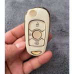 Şenyıldız Aksesuar Opel Astra K Insignia Silikon Anahtar Koruma Kılıfı Sustalı - Beyaz - Gold