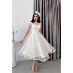 Serica Moda Beyaz Omuz Detaylı Dantel İşlemeli Payetli Midi Abiye Elbise
