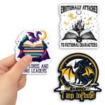 Set 3 Parça ACOTAR I am Infinite, Emotionally Attached, High Lords and Wing Leaders Çıkartma Komik Dördüncü Kanat Ejderha Kitap İzi Kindle Su Geçirmez 2 İnç Kalıp Kesim Vinil Su Şişesi Dizüstü