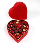 Sevgiliye Hediye Kalp Kutuda Kalp ve Truffle Çikolata