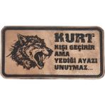 Seyhan Askeri Malzeme Kurt Kışı Geçirir Ama Yediği Ayazı Unutmaz -Dikdörtgen Deri Peç - Arma - 2 Wolf Leather Patch - Standart - Krem