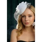 shop Beyaz Çiçek ve Tüy Detaylı Nikah Şapkası - Ponponlu Tül Vualet - Vintage Gelin Saç Aksesuarı