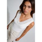 Şiir Tekstil KAYES Slim Fit Dantel V Yakalı Kolsuz Ajurlu Kadın Top & Bluz - Ekru