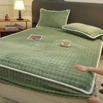 Şık yatak örtüsü, süt kadifemsi nevresim takımı, kalınlaştırılmış mercan flanelden yatak koruyucu kılıfı, kadifeden tek kişilik yorgan, G x 190 cm (3 adet)