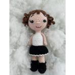 Siyah Beyaz Öğrenci Kız Bebek Amigurumi Organik Anahtarlık Oyuncak