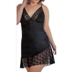 SİYAH SATEN-DANTEL DETAYLI BÜYÜK BEDEN V YAKA MİNİ GECELİK (2XL)